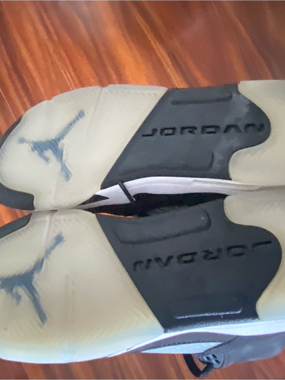 Jordan 5 Retro Moonlight (Oreo) Black and White Sneakers Youth 6 women 7.5 - Picture 9 of 9